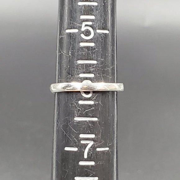 Size 6 Sterling Silver Double Dolphin Band Ring - Picture 3 of 5